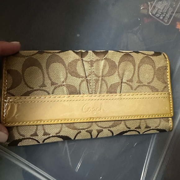 Coach wallet - Picture 3 of 3